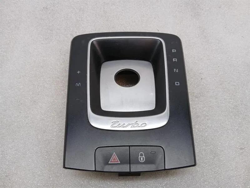 Porsche 911 (991) Porsche 911 991 Gear Selector Surround 991553245 Turbo Gear Bag Cover Body type: Coupe
Fuel: Petrol