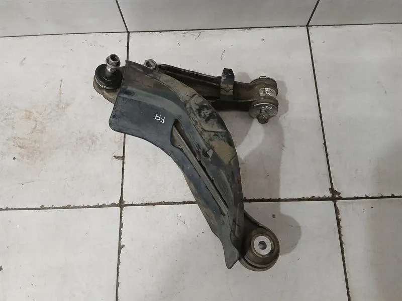 Porsche 911 (991) Porsche 911 991 Right Front Wishbone 99134105303 Front Right Wishbone Body type: Coupe
Fuel: Petrol