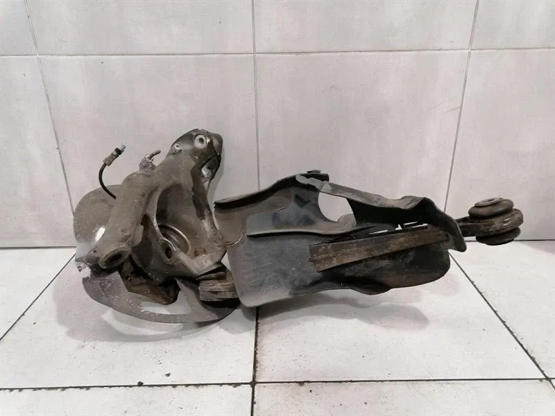 Porsche 911 (997) Porsche 911 997 Turbo AWD Right Front Hub 99734116624 Front Wheel Bearing Housing Body type: Convertible
Fuel: Petrol