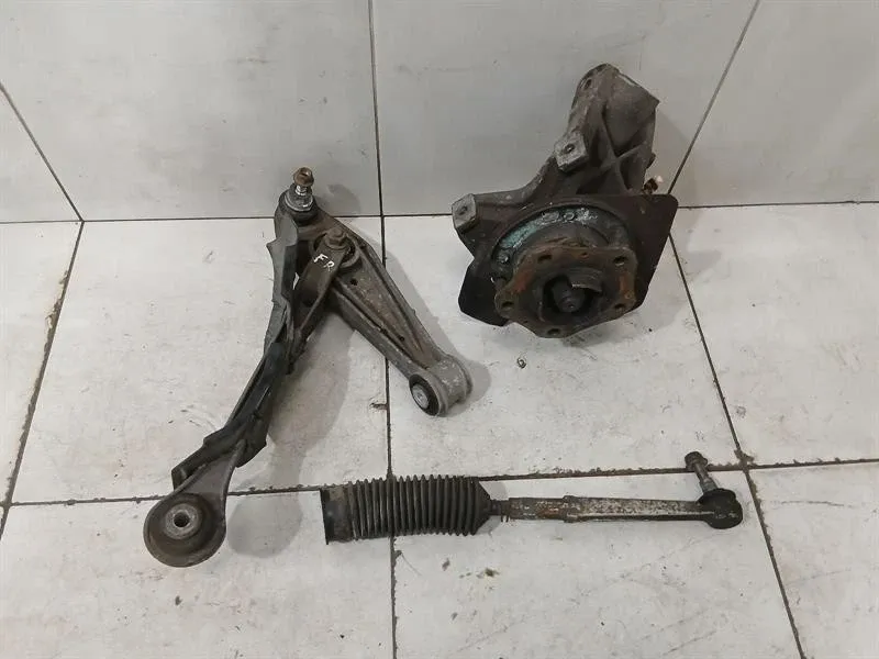 Porsche 911 (993) Porsche 911 996 Right Front Hub 99634165809 Wheel Bearing Housing Front Right Body type: Coupe
Fuel: Petrol