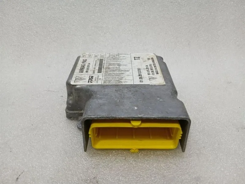 Porsche 911 (991) Porsche 911 991 Safety Module ECU 99161820104 Air Control Unit SRS Body type: Coupe
Fuel: Petrol