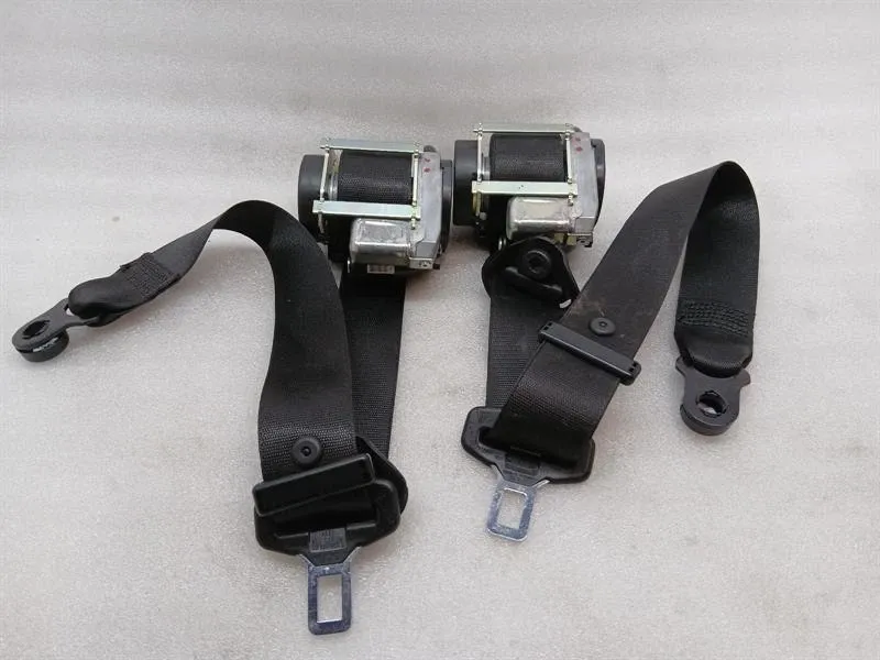 Porsche 911 (991) Porsche 911 991 front seat belt 99180303304 coupe seat belt belt front Body type: Coupe
Fuel: Petrol
