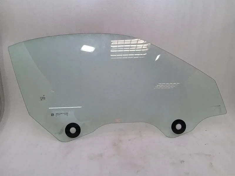 Porsche 911 (991) Porsche 911 991 right front door glass 99154251201 convertible door window front right Body type: Convertible
Fuel: Petrol