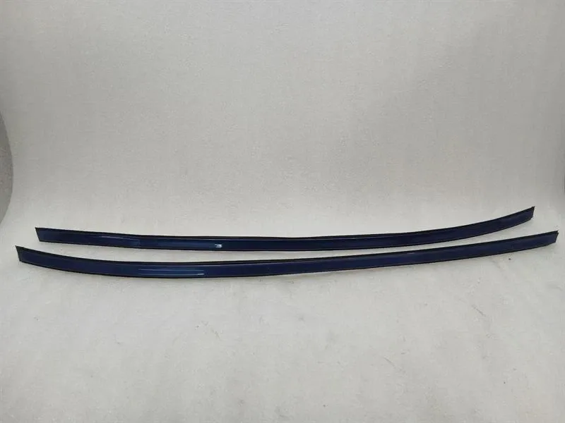 Porsche 911 (993) Porsche 911 996 Roof Rails 99655950300 Roof Rails SET OF 2 Body type: Coupe
Fuel: Petrol