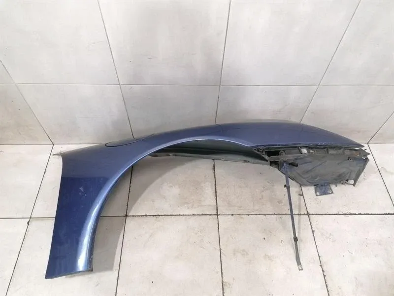 Porsche 911 (993) Porsche 911 996 Right Wing 99650303204 Right Fender Body type: Coupe
Fuel: Petrol