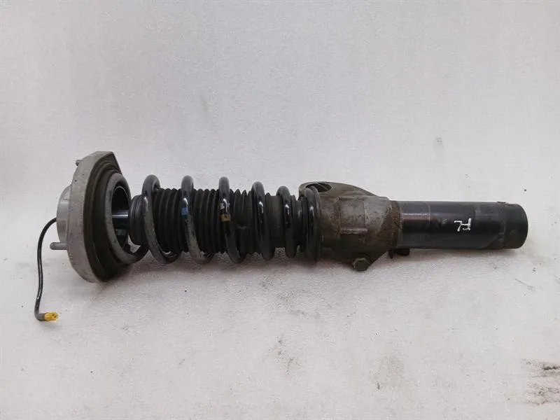 Porsche 911 (991) Porsche 911 991 shock absorber front 99134303718 shock absorber front PASM EDC Body type: Coupe
Fuel: Petrol