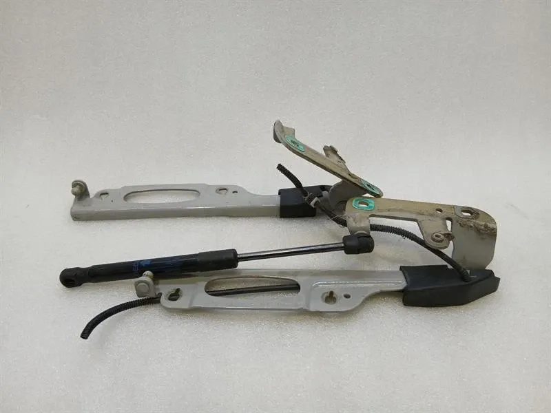 Porsche 911 (991) Porsche 911 991 Bonnet Hinge Set 99151115203 Hood Hinge Set Body type: Coupe
Fuel: Petrol