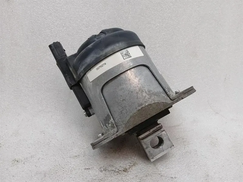 Porsche 911 (992) Porsche 911 992 engine mount 992199384D engine mount padm Body type: Convertible
Fuel: Petrol
