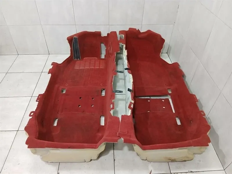Porsche 911 (991) Porsche 911 991 Floor Mats 99155101106 Floor Mats LHD RED SET Set Body type: Coupe
Fuel: Petrol