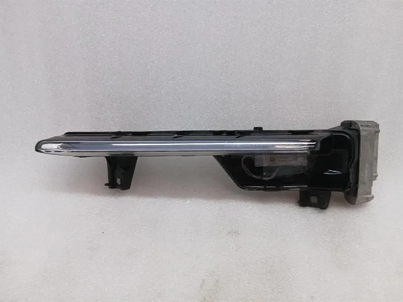 Porsche 911 (992) Porsche 911 992 DRL Daytime Running Light 992941312A Daytime Running Light Right Body type: Convertible
Fuel: Petrol