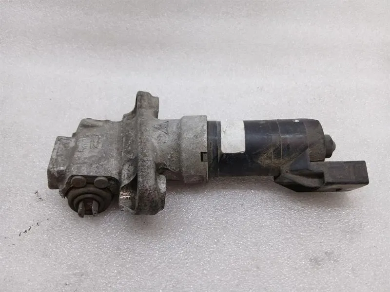 Porsche 911 (991) Porsche 911 991 Park Brake Motor 97035209205 Actuator Parking Brake Body type: Coupe
Fuel: Petrol