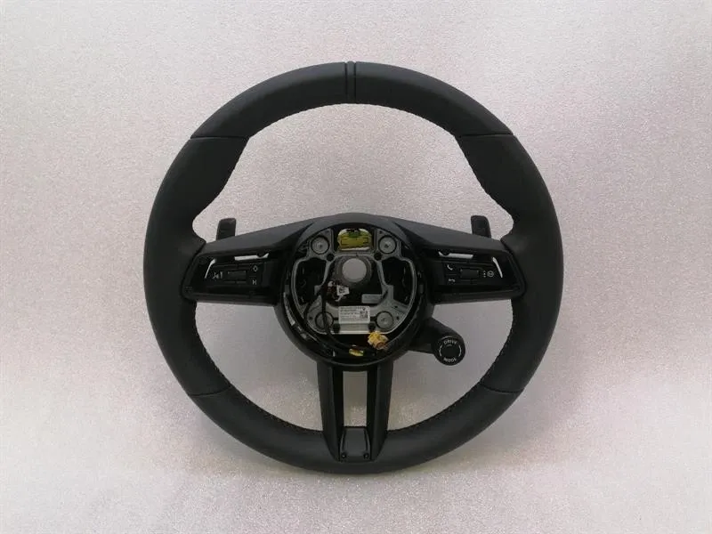 Porsche 911 (992) NEW NEW PORSCHE 911 992 STEERING WHEEL 992419091QN A34 STEERING WHEEL HEATED SPORT 36CM Body type: Convertible
Fuel: Petrol