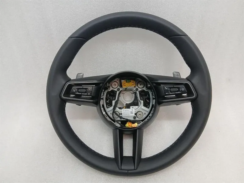 Porsche 911 (992) NEW NEW PORSCHE 911 992 STEERING WHEEL 992419091LN A34 STEERING WHEEL 38CM NON HEATED Body type: Convertible
Fuel: Petrol