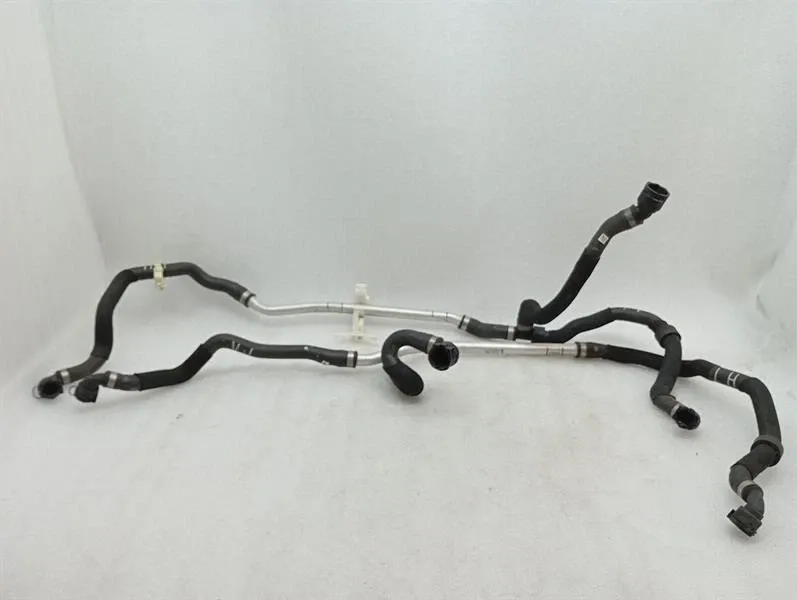 BMW 8 (G15) BMW 8 Series G16 M8 Cooling Pipe Set 8747917 Coolant Hose Hose Kit Body type: Saloon
Fuel: Petrol