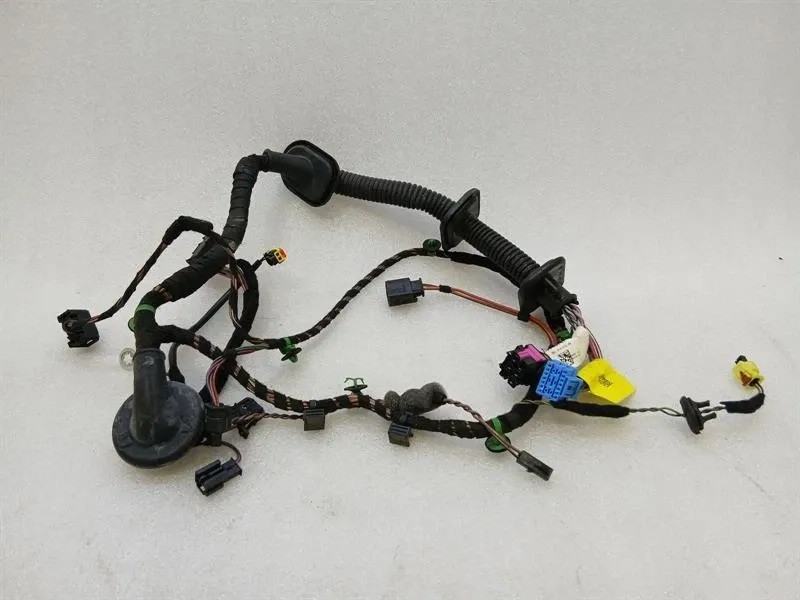Porsche 911 (991) Porsche 911 991 Wiring Loom 99161261606 RH DOOR Wiring Harness Burmester Body type: Coupe
Fuel: Petrol