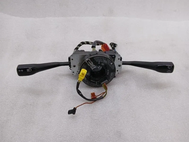 Porsche 911 (993) Porsche 911 996 wiper stalks 99661321300 indicator switch steering column switch Body type: Coupe
Fuel: Petrol