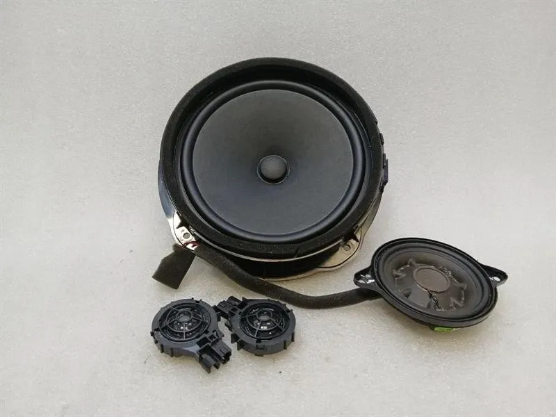 Audi R8 AUDI R8 4S PERFORMANCE SPEAKERS 8V0035415D SPEAKERS
