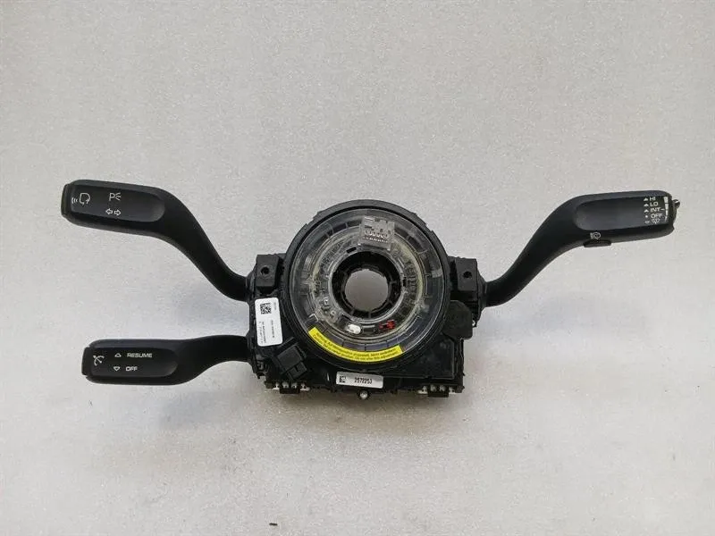 Porsche 911 (991) Porsche 911 991 Wiper Stalks 7PP953568CQ FOR HEATED STEERING Indicator Switch Body type: Convertible
Fuel: Petrol