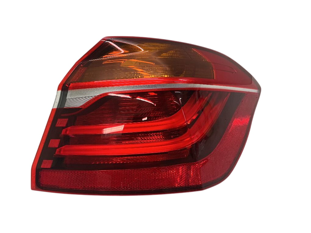 BMW 2 (F22 / F23) Tail light, right 7491338 Tail light, right BMW 2 Active Tourer (...