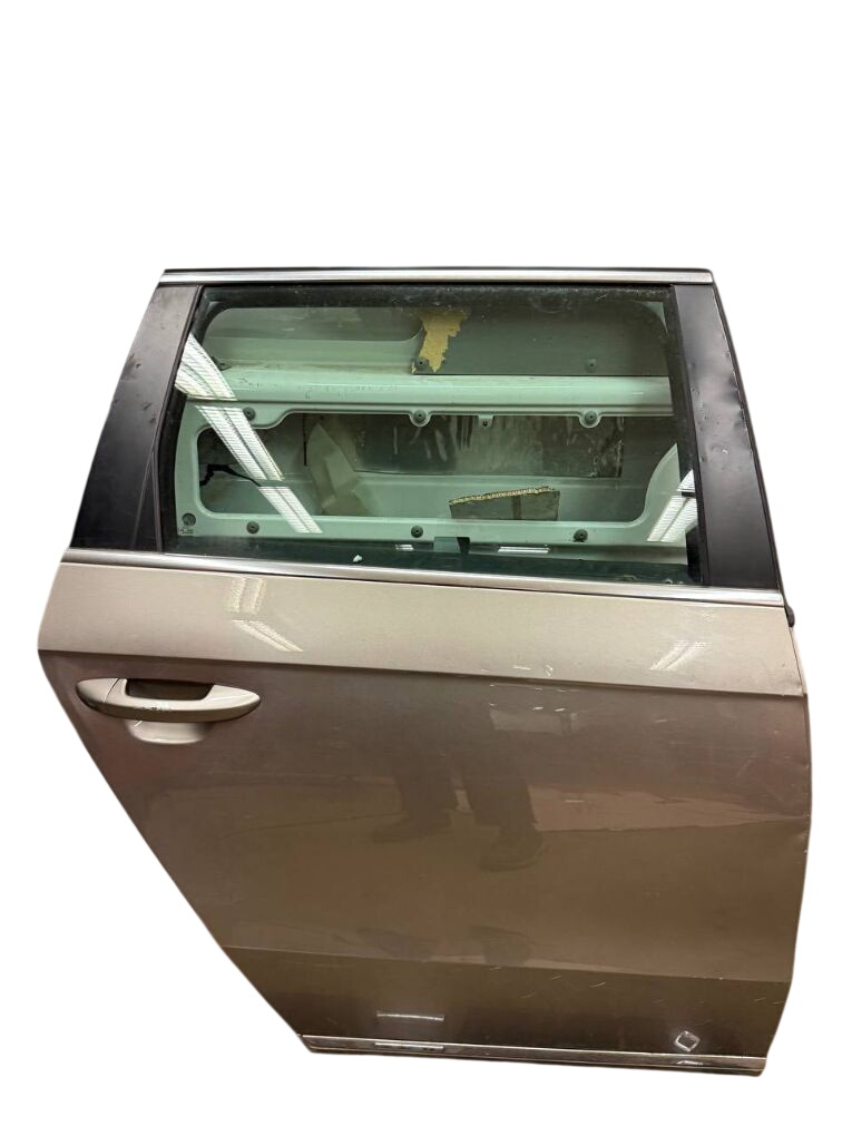 Volkswagen Passat (B7) Door Rear Right Door Rear Right VW PASSAT B7 / ALLTRACK (2010-2...