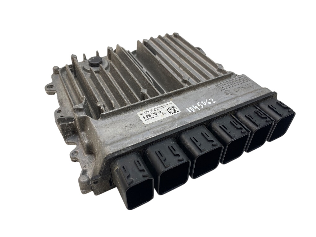 BMW 5 (G30 / G31) Engine Control Unit / module (ECU) 0281034741 0281036282 0281034147 0281033149 028...