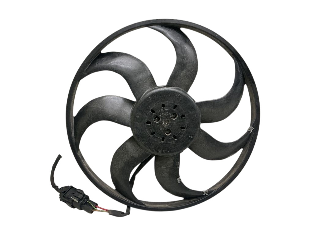 BMW 2 (F22 / F23) Radiator Fan Electric 763606908 Radiator Fan Electric BMW 2 Active To...