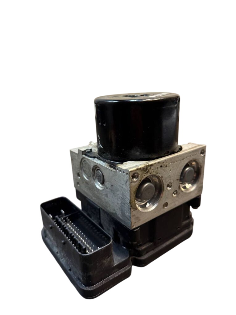 Volvo V70 ABS hydraulic unit / pump 31400543 P31400543 31329139 ABS hydraulic unit ...