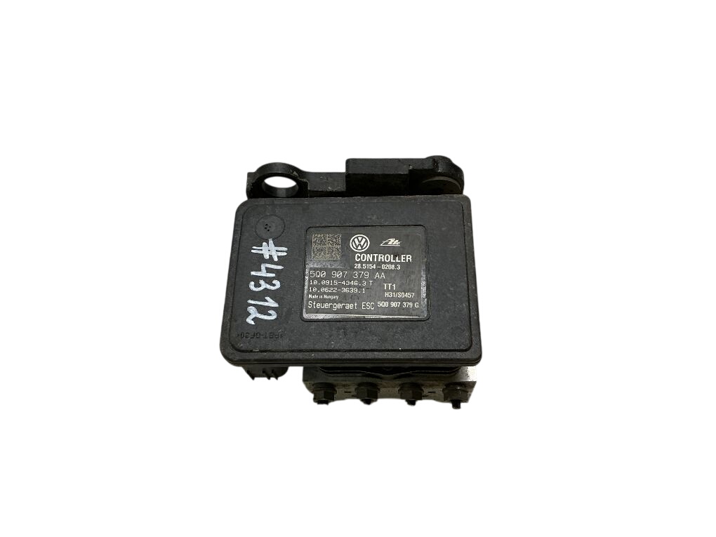Volkswagen Golf 6 ABS hydraulic unit / pump 5Q0614517T 5Q0907379AA ABS hydraulic unit / pum...