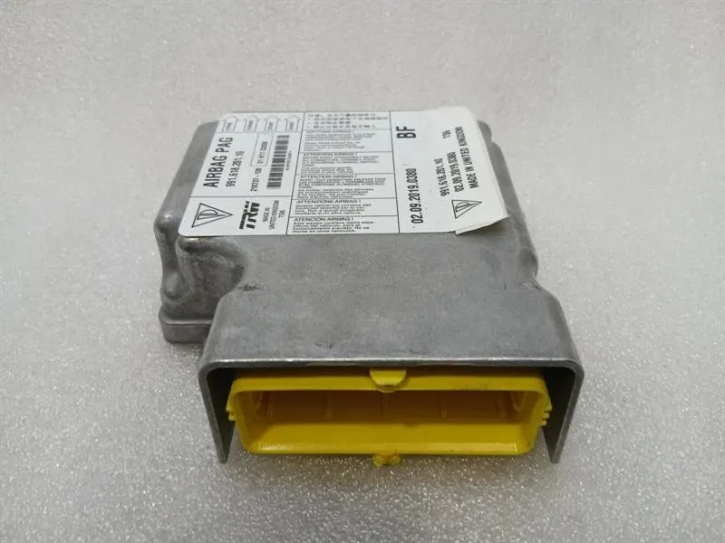 Porsche 911 (991) Porsche Boxster Spyder 718 Safety Module ECU 99161820110 Air Control Unit SRS Body type: Convertible
Fuel: Petrol