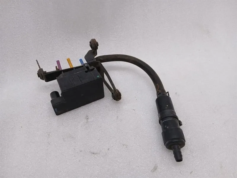 Porsche Panamera Porsche Panamera 970 Air suspension valve 97035815302 valve block