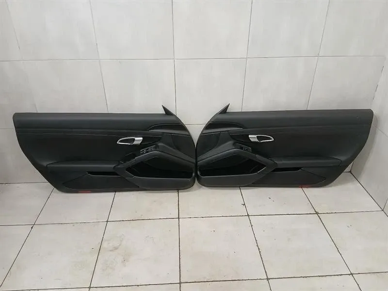 Porsche 911 (991) Porsche Cayman 718 door card front set 991555203 door panel front set Body type: Coupe
Fuel: Petrol