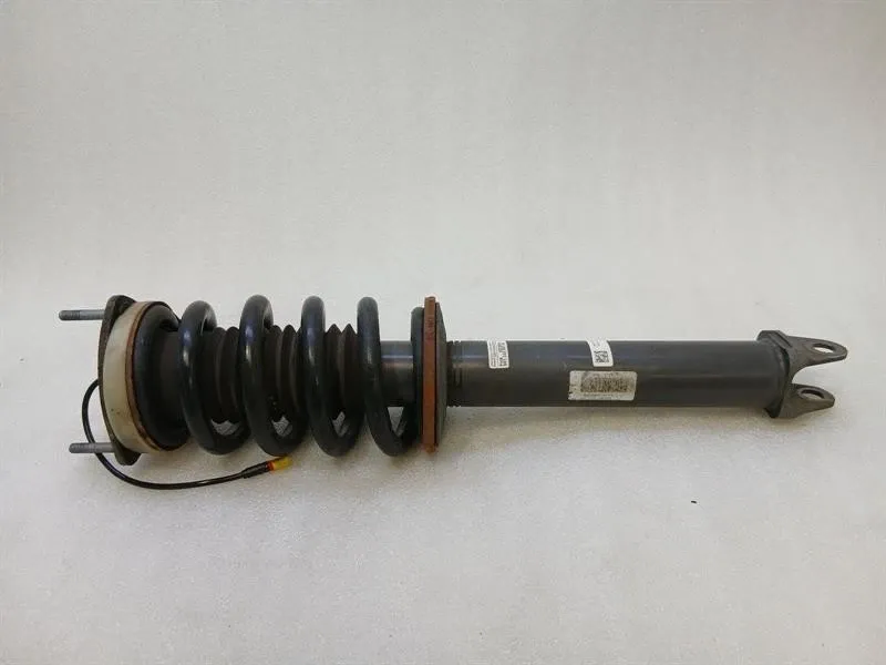 Porsche 911 (991) Porsche 911 991 shock absorber rear 99133305746 shock absorber rear MK2 TURBO Body type: Convertible
Fuel: Petrol