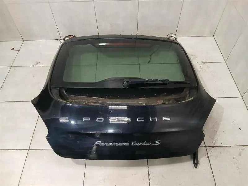 Porsche Panamera Porsche Panamera 970 Boot Lid 97051201107 Tailgate Body type: Hatchback
Fuel: Petrol