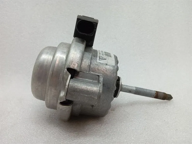 Porsche 911 (991) Porsche 911 991 engine mount 99137505924 engine mount padm Body type: Convertible
Fuel: Petrol