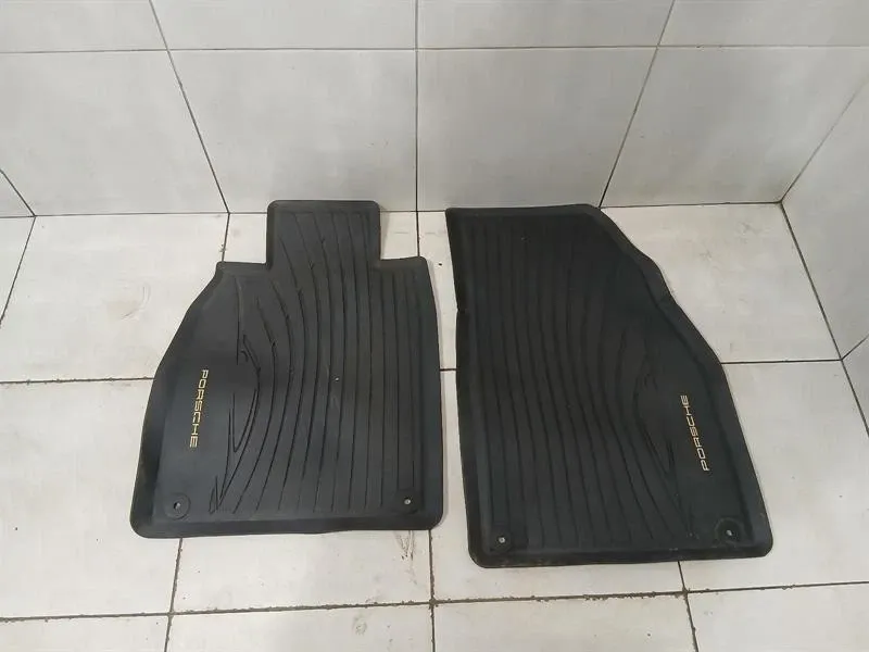 Porsche 911 (991) Porsche 911 991 floor mats LHD rubber floor mats rubber floor mats Body type: Coupe
Fuel: Petrol
