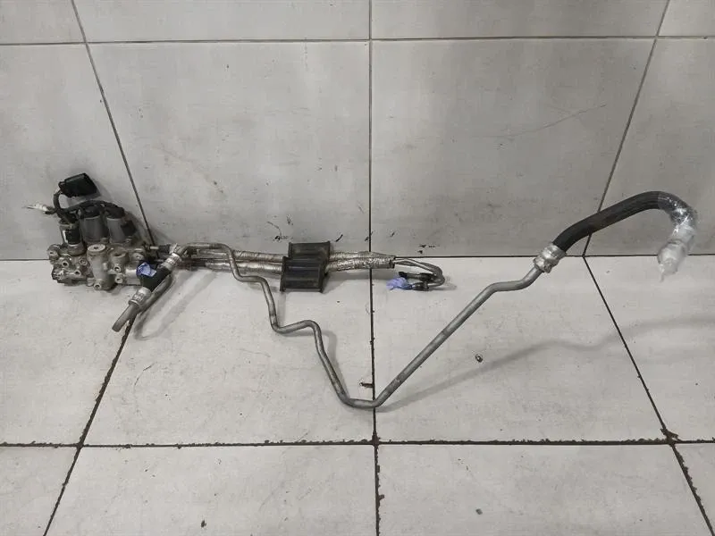 Porsche Panamera Porsche Panamera 970 hydraulic valve 9703590750 front hydraulic valve PDCC Body type: Hatchback
Fuel: Petrol