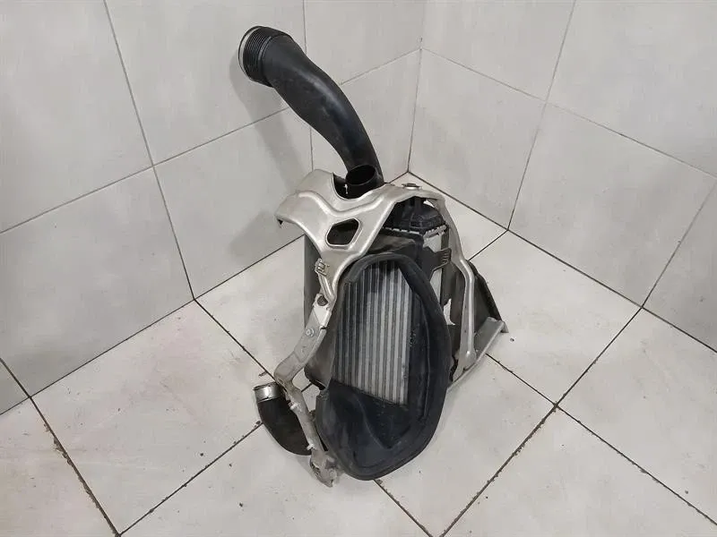 Porsche 911 (991) Porsche 911 991 Intercooler 99111064073 Intercooler RIGHT RIGHT SET KIT Body type: Convertible
Fuel: Petrol