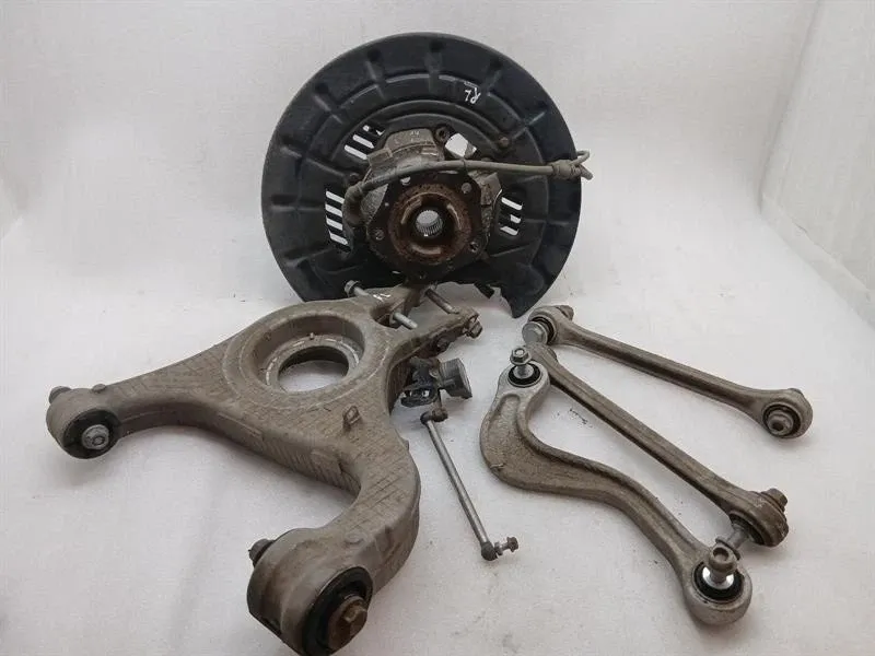 Porsche Panamera Porsche Panamera 970 left rear hub 97033161120 wheel bearing housing rear left Body type: Hatchback
Fuel: Petrol