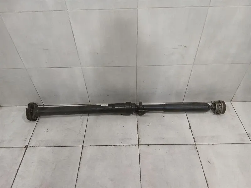 Porsche Panamera Porsche Panamera 970 Propshaft 97042101153 Propshaft Turbo S Body type: Hatchback
Fuel: Petrol