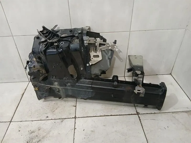 Porsche Panamera Porsche Panamera 970 Right Front Chassis Leg 97050150400 Right Front Wheel Arch