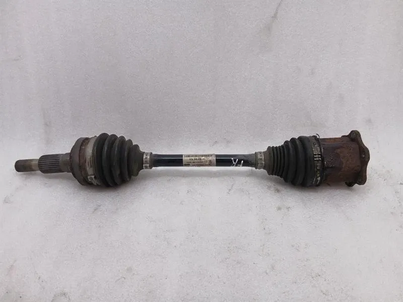 Porsche Panamera Porsche Panamera 970 Right Front Drive Shaft 97034903804 Drive Shaft Front Re Body type: Hatchback
Fuel: Petrol
