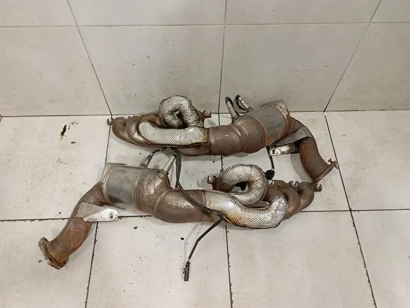 Audi A4 (B8) Audi RS4 B8 8K Catalytic Converter Set 8T0253019EX With FECTS Catalytic Converter Body type: Estate
Fuel: Petrol