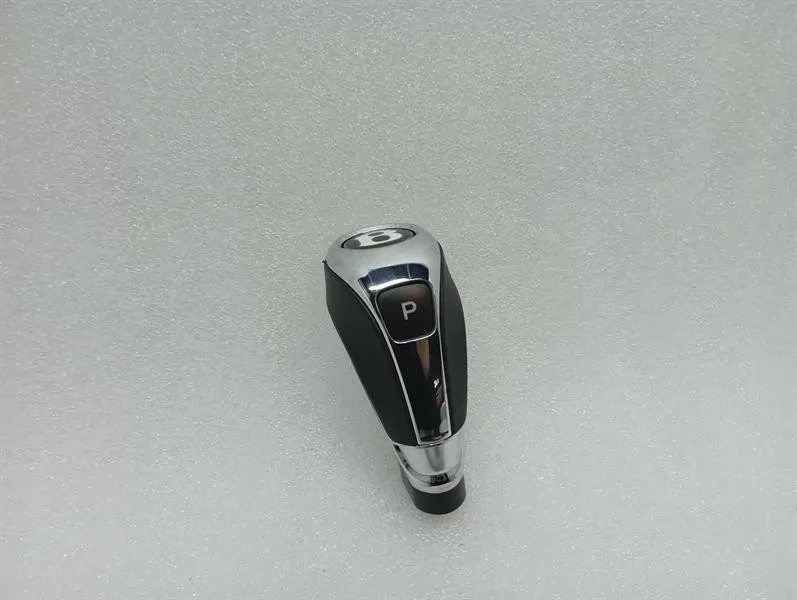 Bentley Continental GT Bentley Continental GTC 18-24 3S 3SD Gear Knob 3SA711118 Gear Knob Body type: Convertible
Fuel: Petrol