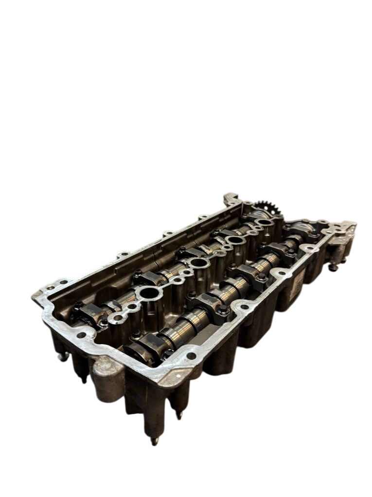 Land Rover Range Rover Evoque Cylinder head valve cover G4D36J011BB Cylinder head valve cover LAND ROVE...