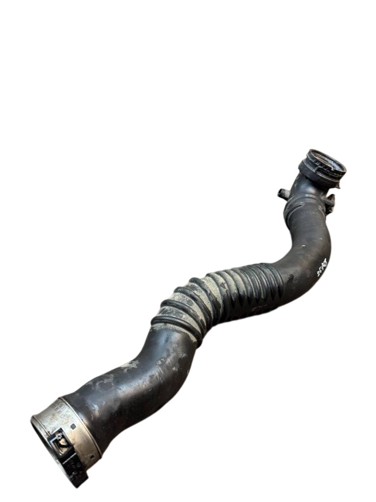 BMW 3 (F30 / F31) Intercooler pipe upper 13717605044 Intercooler pipe upper BMW 3 (F30, ...