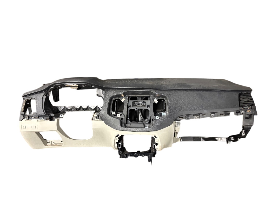 Volvo XC90 Dashboard 31688113 Dashboard VOLVO XC90 II (2014-)

Part ...