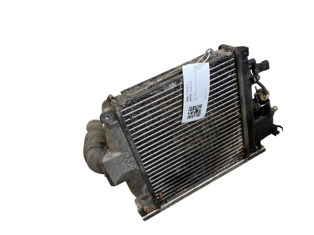 Toyota Land Cruiser 100 Välijäähdytin / Intercoolerin  1794030070 Intercooler TOYOTA LAND CRUISER 120 ...