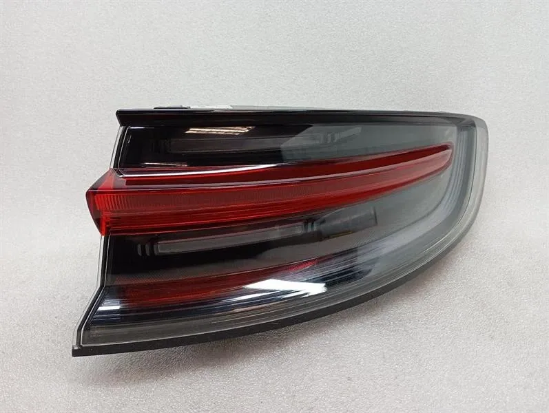 Porsche Macan Right Rear Light