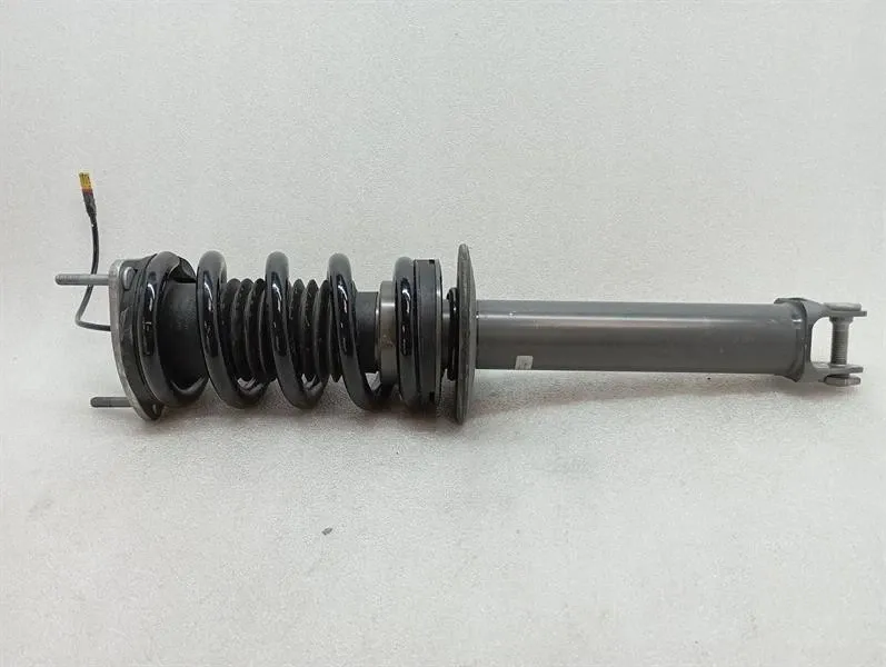 Porsche 911 (992) Porsche 911 992 shock absorber rear 992513031R shock absorber rear Body type: Convertible
Fuel: Petrol