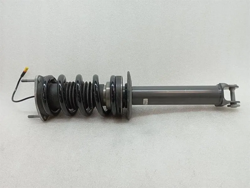 Porsche 911 (992) Porsche 911 992 shock absorber rear 992513031R shock absorber rear Body type: Convertible
Fuel: Petrol